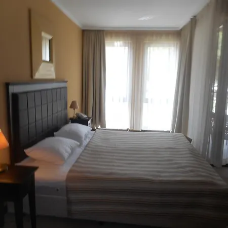 Apartament Private In Royal Beach