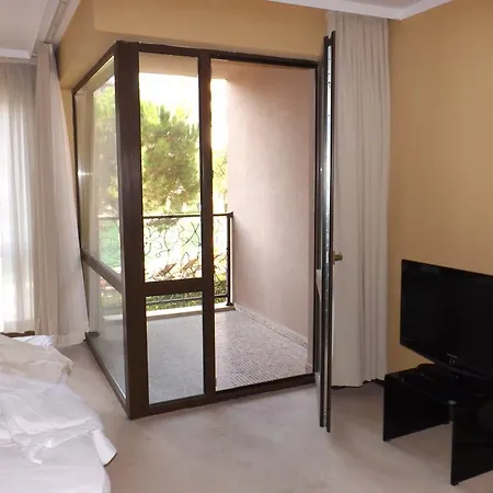 Apartament Private In Royal Beach *
